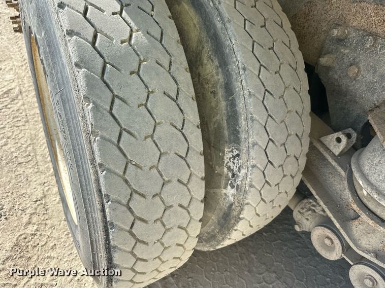 image for item DW4265 2005 Kenworth W900 ready mix truck