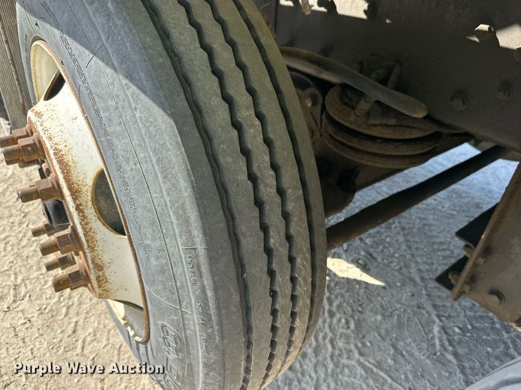 image for item DW4265 2005 Kenworth W900 ready mix truck