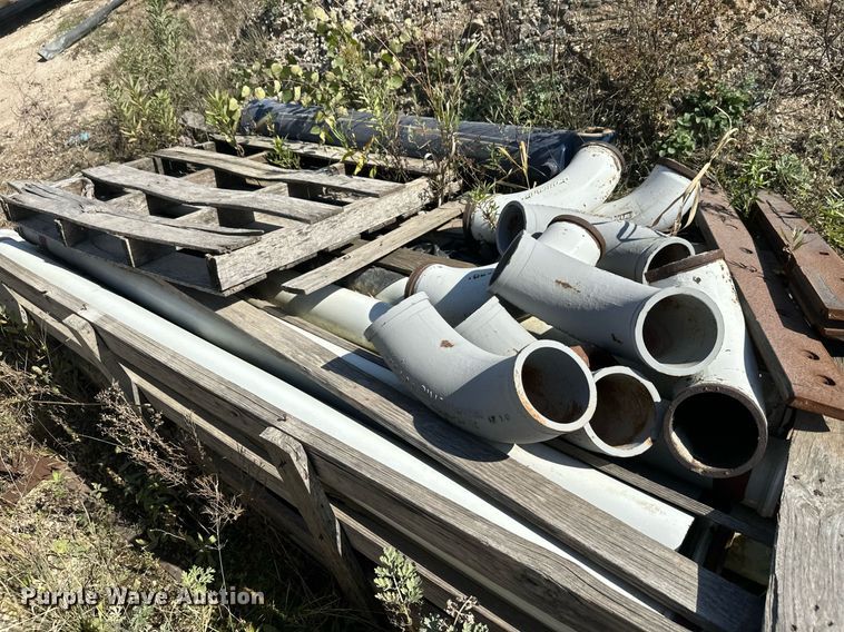 image for item DW4266 Concrete hoses and fittings 