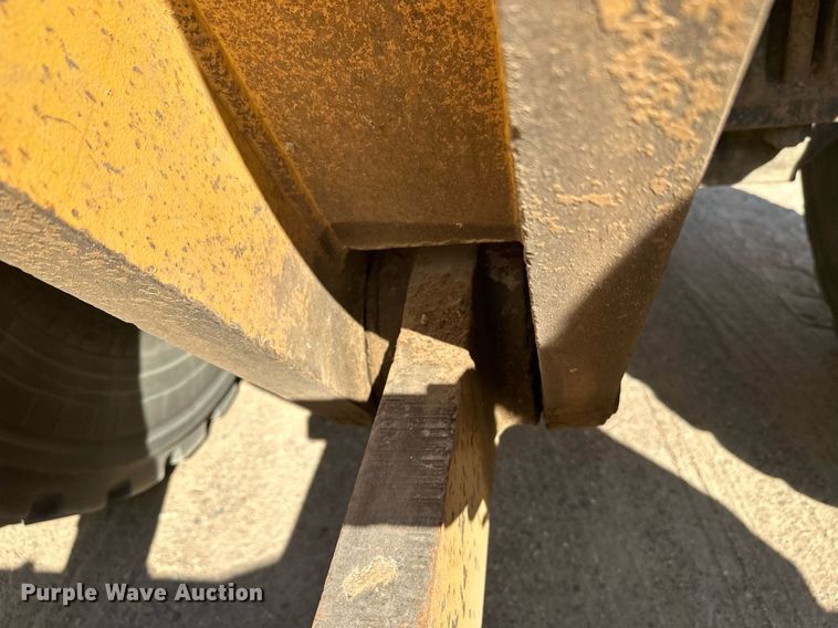 image for item DW4267 2012 Komatsu WA500-7 wheel loader