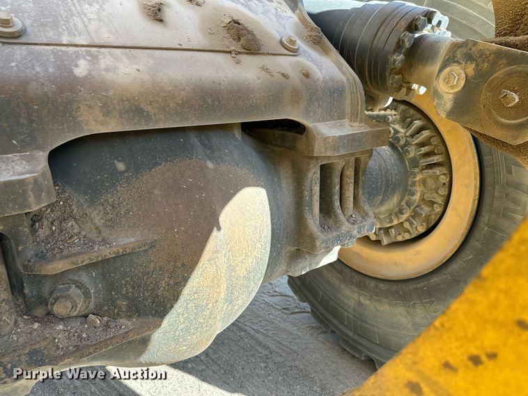 image for item DW4267 2012 Komatsu WA500-7 wheel loader