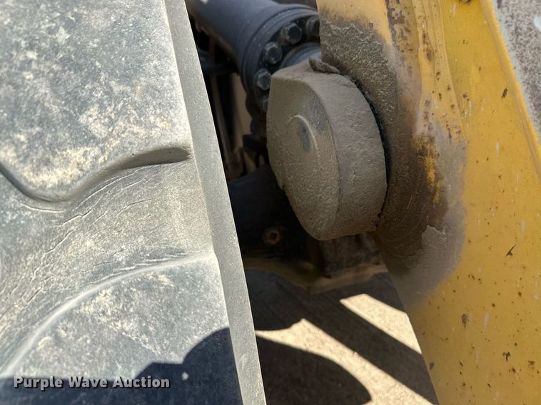 image for item DW4267 2012 Komatsu WA500-7 wheel loader