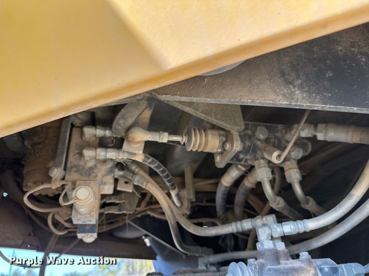 image for item DW4267 2012 Komatsu WA500-7 wheel loader