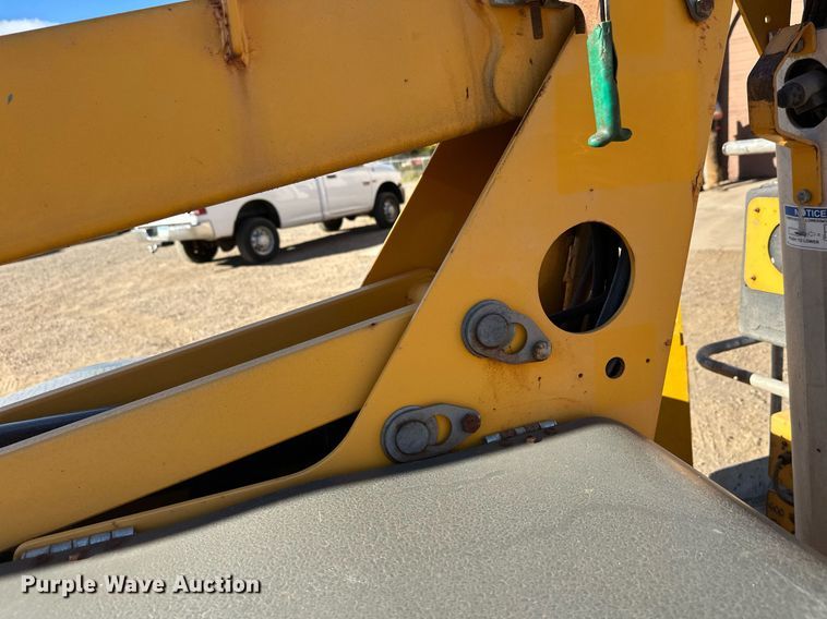 image for item DW4274 2014 Haulotte 4527A boom lift