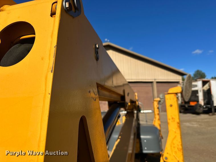 image for item DW4274 2014 Haulotte 4527A boom lift