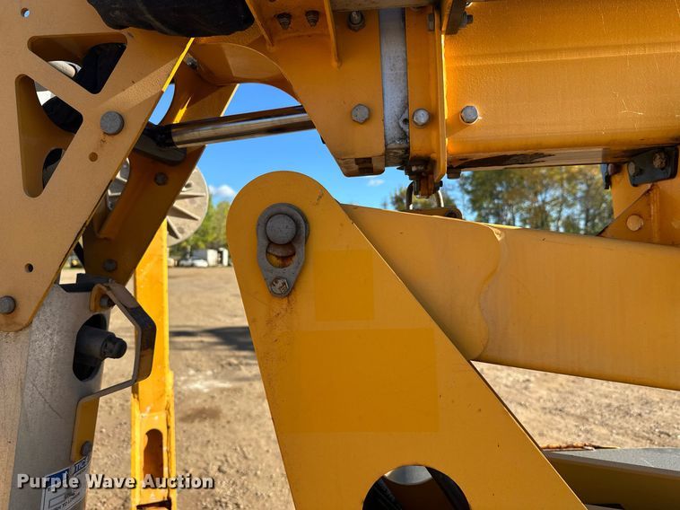 image for item DW4274 2014 Haulotte 4527A boom lift