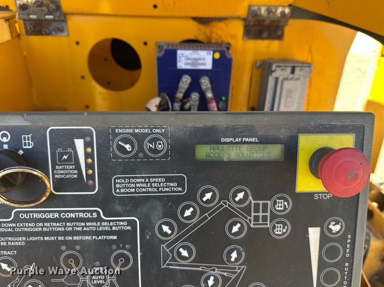 image for item DW4274 2014 Haulotte 4527A boom lift