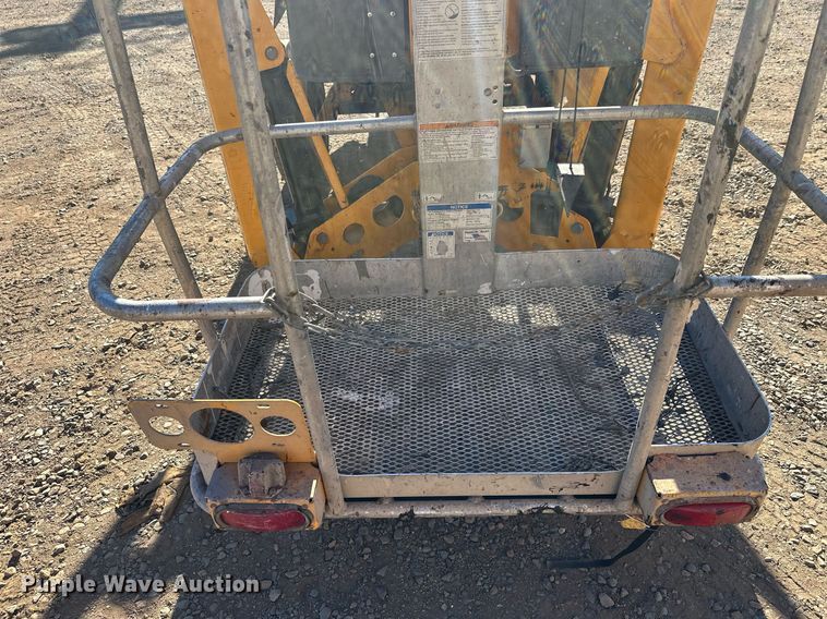 image for item DW4274 2014 Haulotte 4527A boom lift