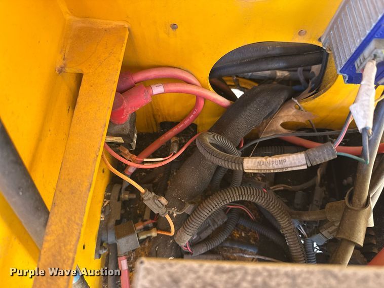 image for item DW4274 2014 Haulotte 4527A boom lift