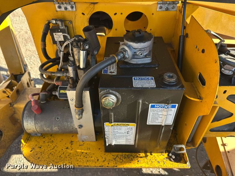 image for item DW4274 2014 Haulotte 4527A boom lift