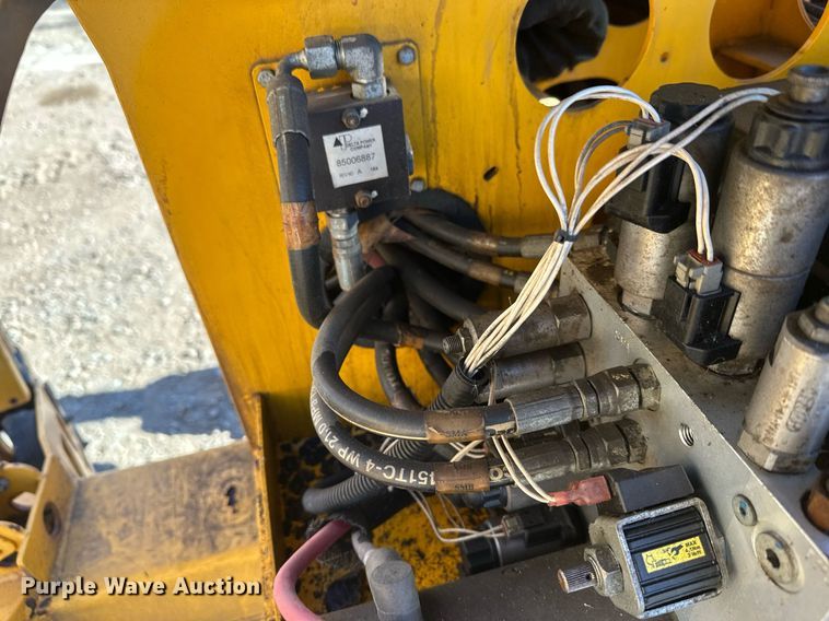 image for item DW4274 2014 Haulotte 4527A boom lift