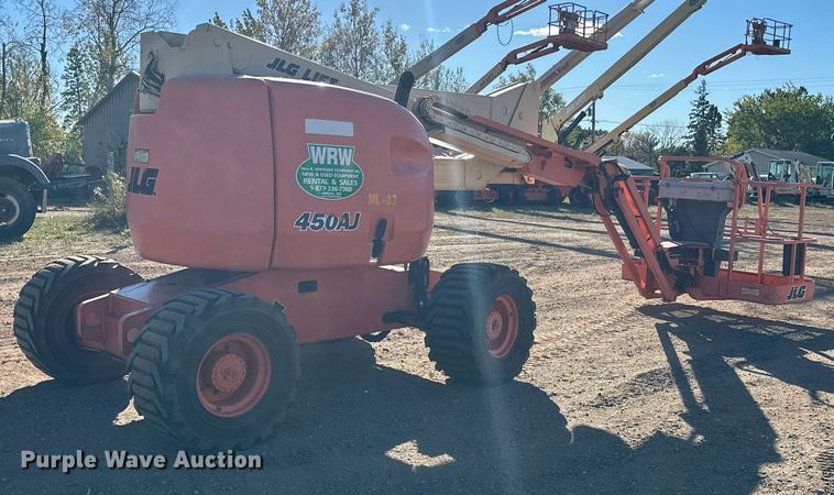 image for item DW4275 2000 JLG 450AJ boom lift