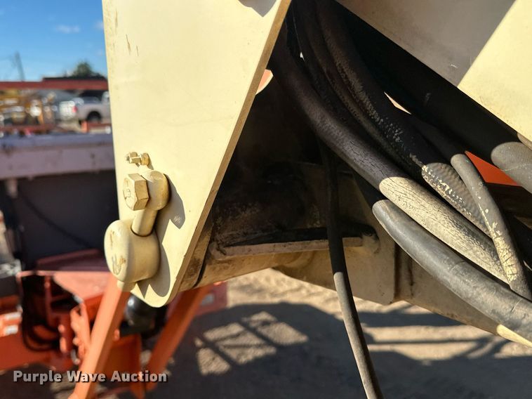 image for item DW4275 2000 JLG 450AJ boom lift