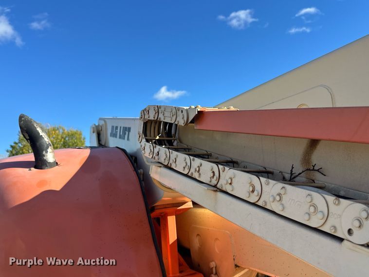 image for item DW4275 2000 JLG 450AJ boom lift