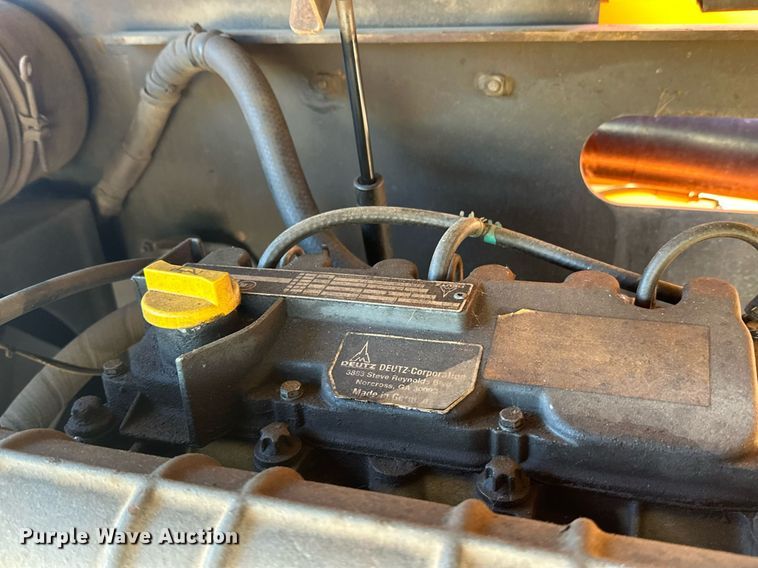 image for item DW4275 2000 JLG 450AJ boom lift