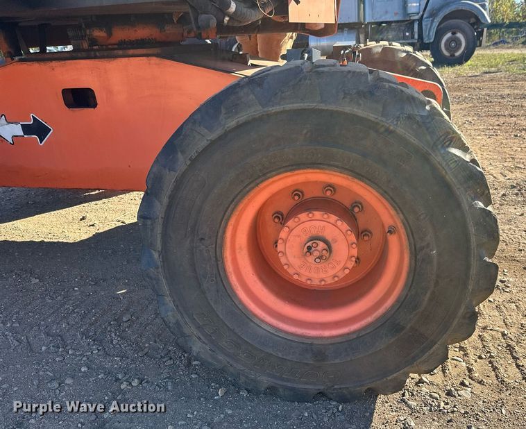 image for item DW4275 2000 JLG 450AJ boom lift