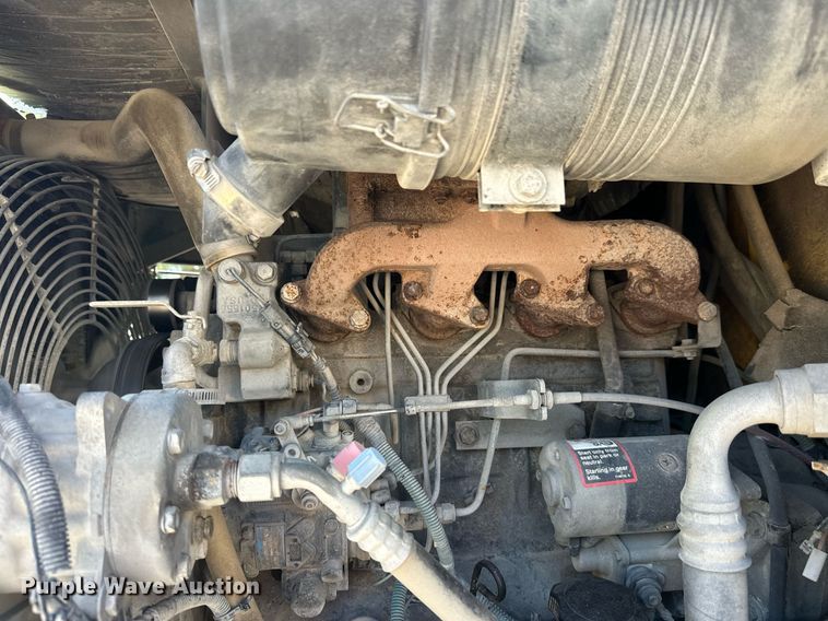 image for item DW4290 2004 Elgin Pelican street sweeper