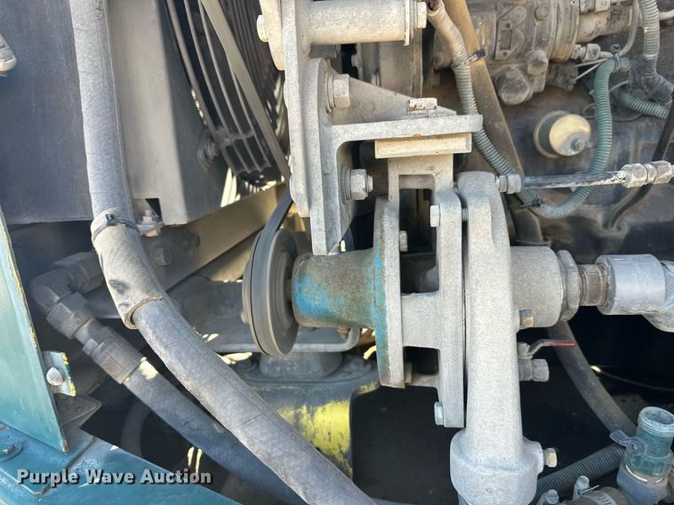 image for item DW4290 2004 Elgin Pelican street sweeper