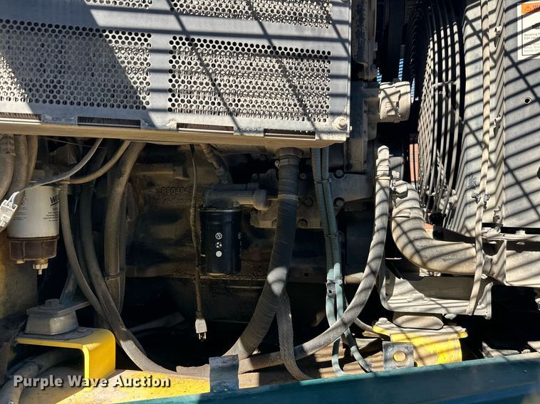 image for item DW4290 2004 Elgin Pelican street sweeper