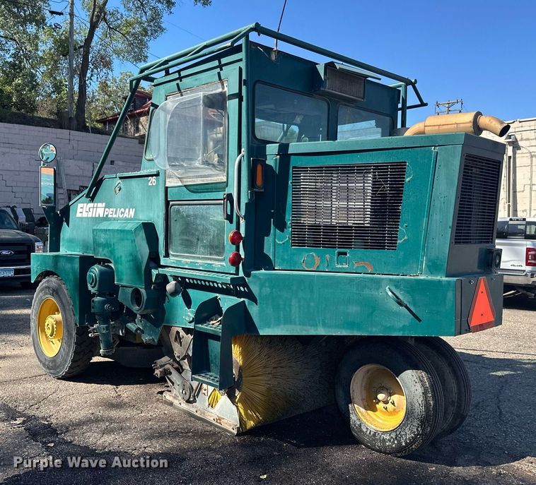 image for item DW4291 Elgin Pelican street sweeper