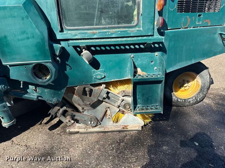 image for item DW4291 Elgin Pelican street sweeper