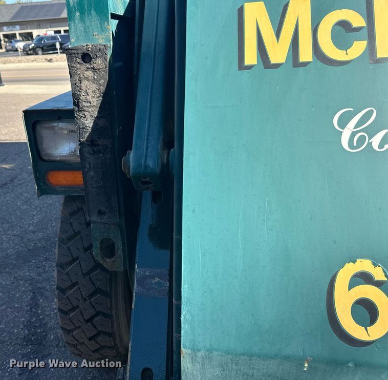 image for item DW4291 Elgin Pelican street sweeper