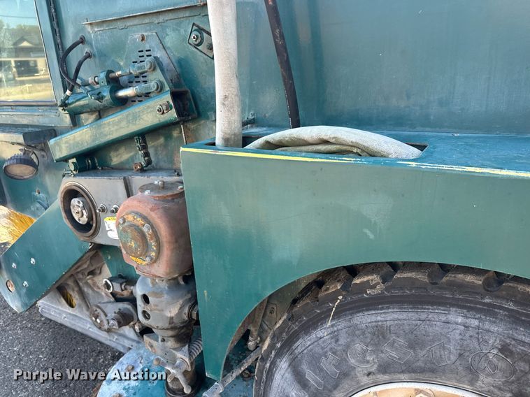 image for item DW4291 Elgin Pelican street sweeper