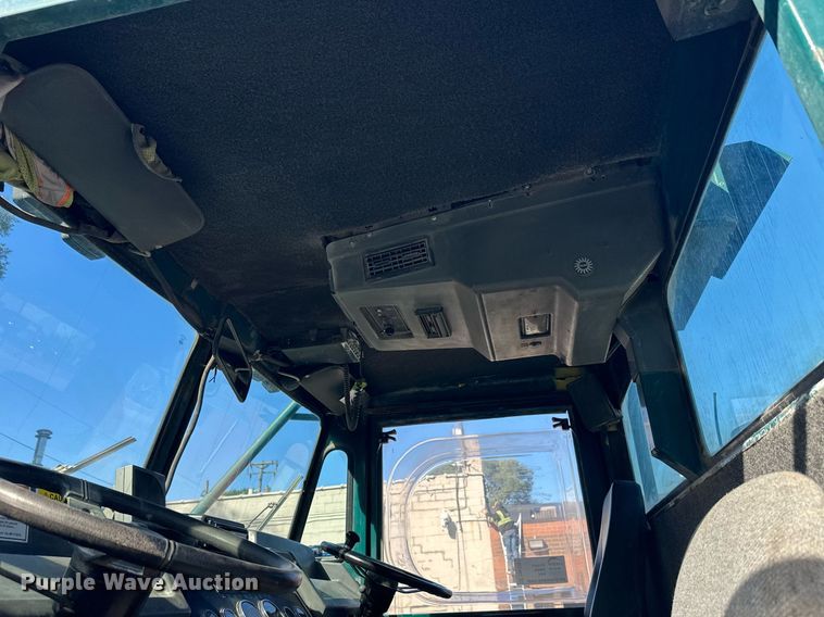 image for item DW4291 Elgin Pelican street sweeper