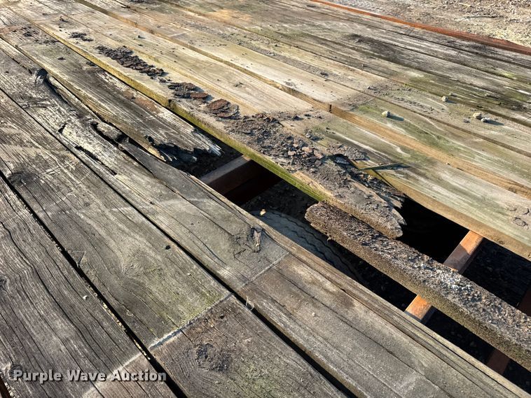 image for item DW6613 1999 Econoline MP423DE equipment trailer