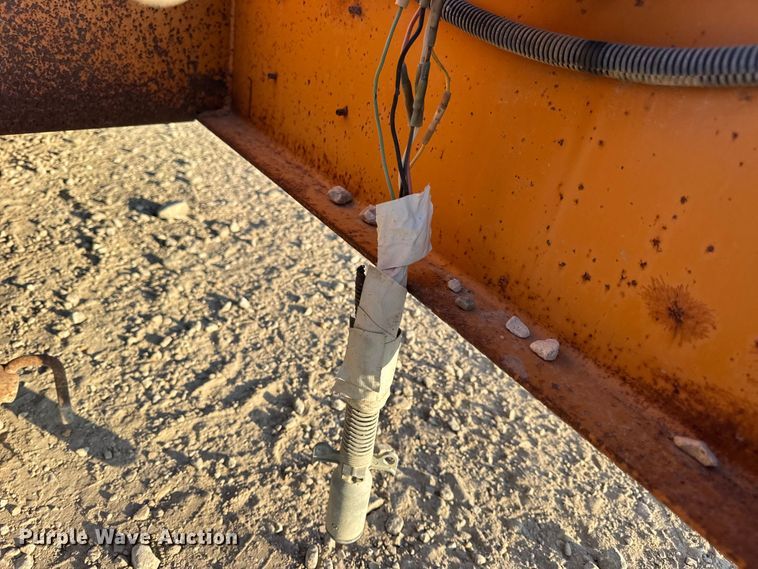 image for item DW6613 1999 Econoline MP423DE equipment trailer