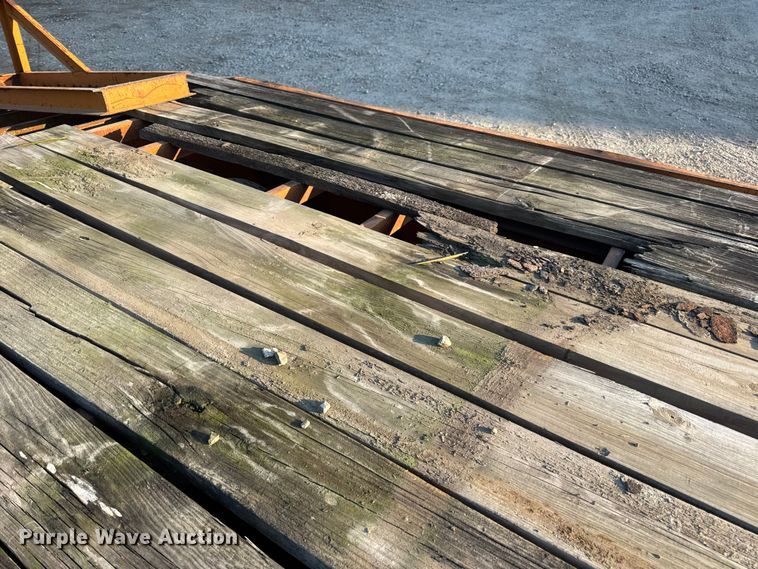 image for item DW6613 1999 Econoline MP423DE equipment trailer