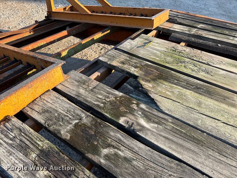 image for item DW6613 1999 Econoline MP423DE equipment trailer