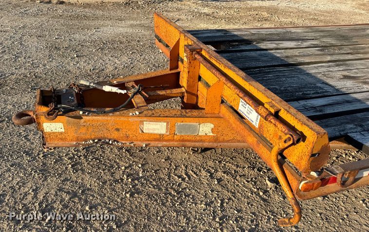 image for item DW6613 1999 Econoline MP423DE equipment trailer