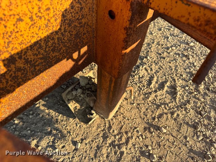 image for item DW6613 1999 Econoline MP423DE equipment trailer