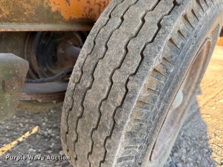 image for item DW6613 1999 Econoline MP423DE equipment trailer