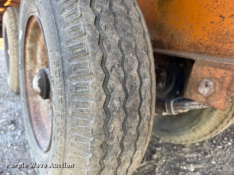 image for item DW6613 1999 Econoline MP423DE equipment trailer