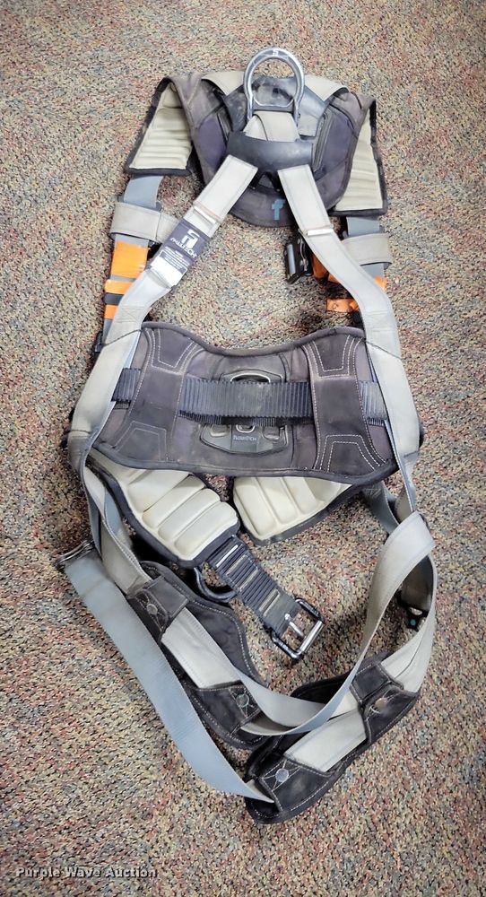 image for item DX6472 Arborist gear