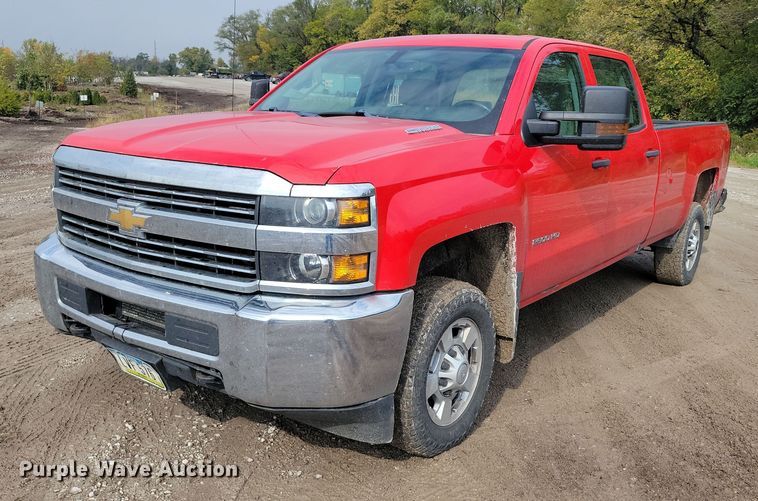 image for item DX6474 2016 Chevrolet Silverado 2500HD Crew Cab pickup truck