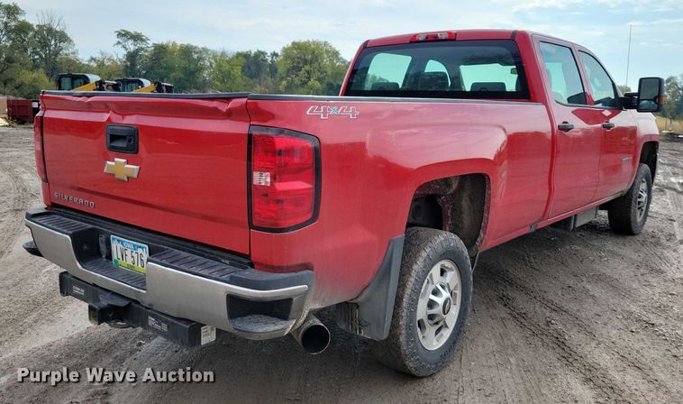 image for item DX6474 2016 Chevrolet Silverado 2500HD Crew Cab pickup truck