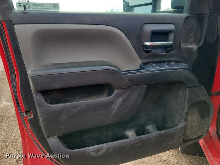 image for item DX6474 2016 Chevrolet Silverado 2500HD Crew Cab pickup truck