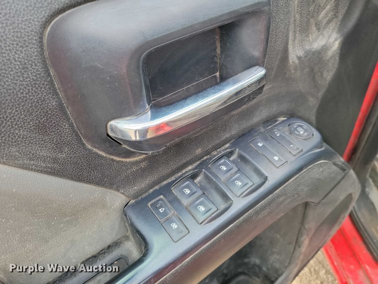 image for item DX6474 2016 Chevrolet Silverado 2500HD Crew Cab pickup truck