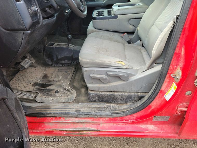 image for item DX6474 2016 Chevrolet Silverado 2500HD Crew Cab pickup truck