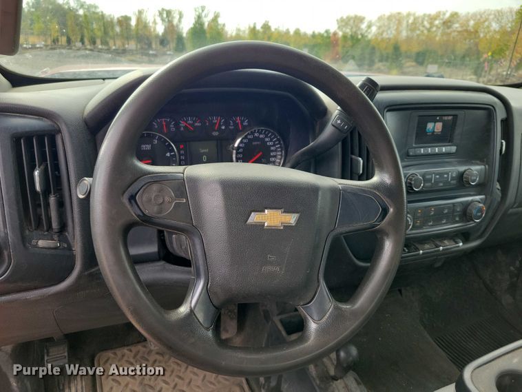 image for item DX6474 2016 Chevrolet Silverado 2500HD Crew Cab pickup truck