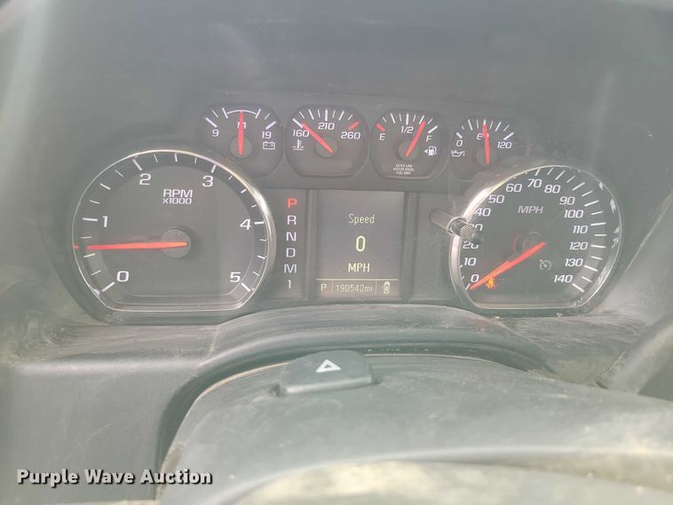 image for item DX6474 2016 Chevrolet Silverado 2500HD Crew Cab pickup truck