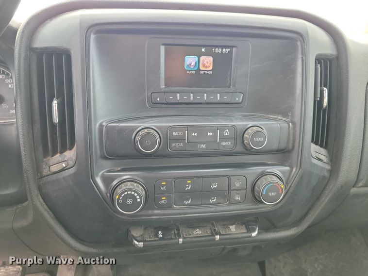 image for item DX6474 2016 Chevrolet Silverado 2500HD Crew Cab pickup truck