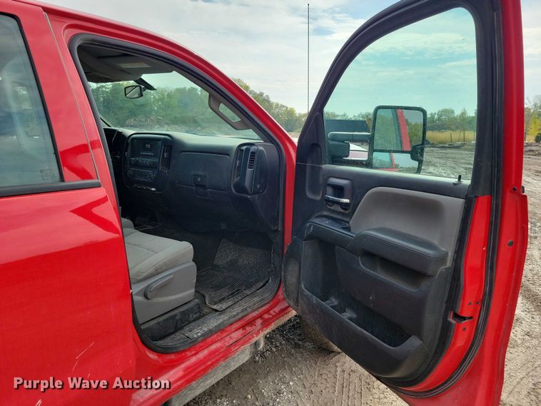 image for item DX6474 2016 Chevrolet Silverado 2500HD Crew Cab pickup truck