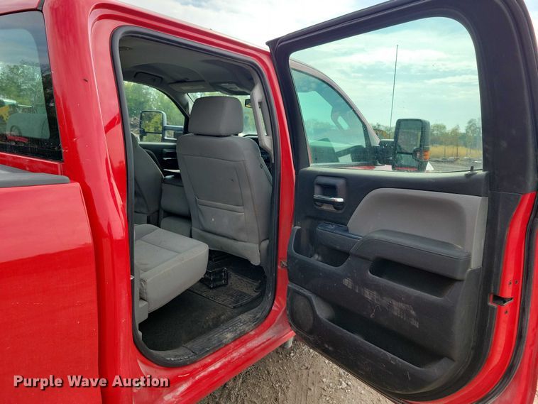 image for item DX6474 2016 Chevrolet Silverado 2500HD Crew Cab pickup truck