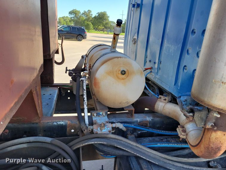 image for item DX7196 1979 Ford 9000 dump truck