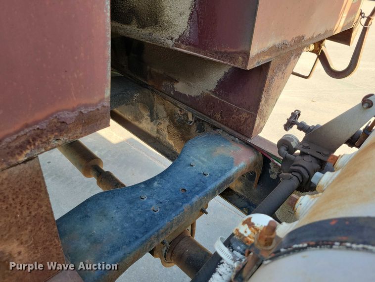 image for item DX7196 1979 Ford 9000 dump truck