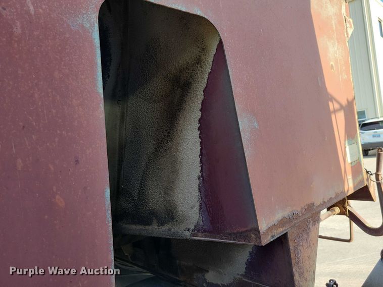 image for item DX7196 1979 Ford 9000 dump truck